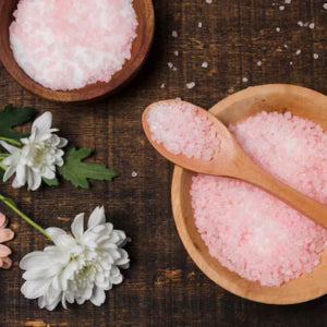 Using Pink Salt for Skin and Beauty Treatments